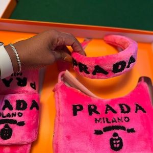 Purse & slipper with hand and gift set